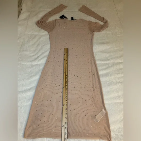 Elegant Pink Long Sleeve Dress - Picture 3 of 6
